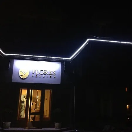 Flores デマノブスカ・ドリーナ