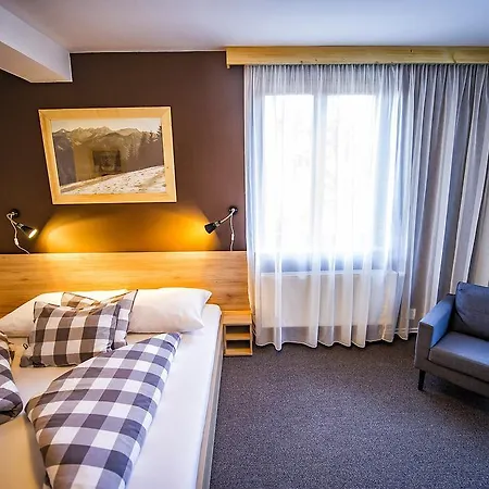 Flores Vendégház Deménvölgy