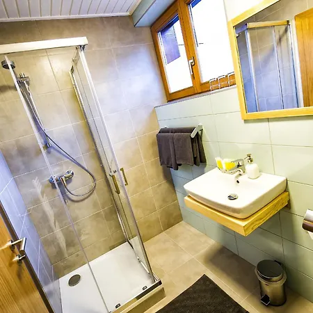 Flores ゲストハウス 3*